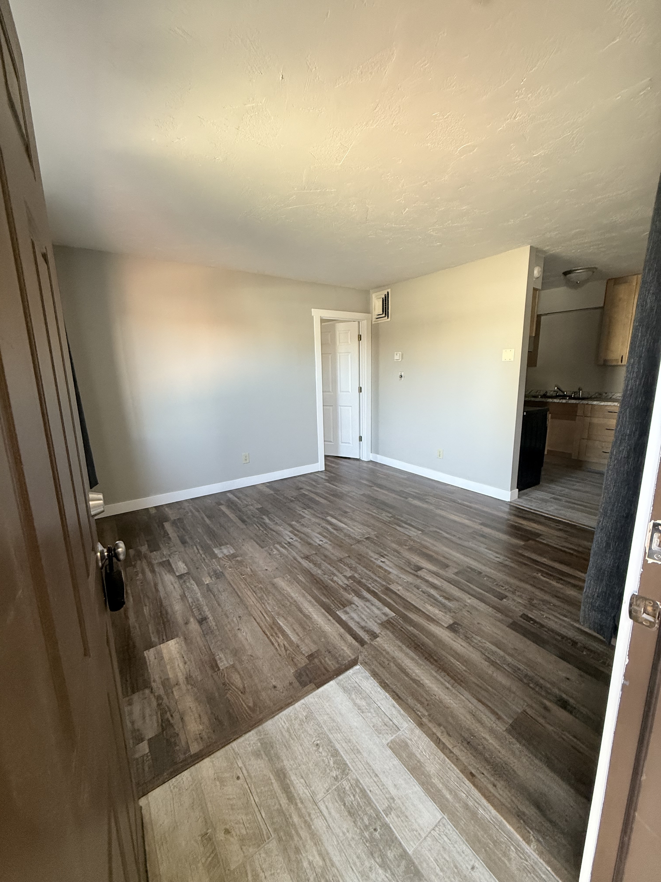 1225 Bunting Ave, Unit 18